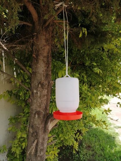 1 Bebedero Colgante 4 Litros Para Gallo Aves Pollo Colibri