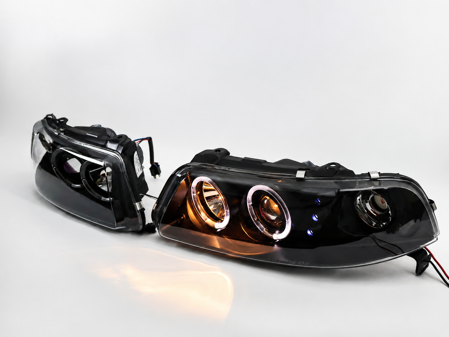 Faros Led Vw Pointer 2001 Ojo De Angel Halo Par Negro-Azul