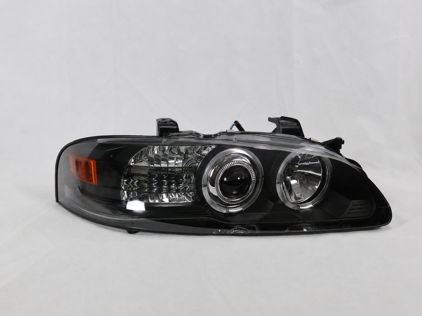 Faros Led Nissan Sentra 2000 Up B15 Ojo De Angel Par