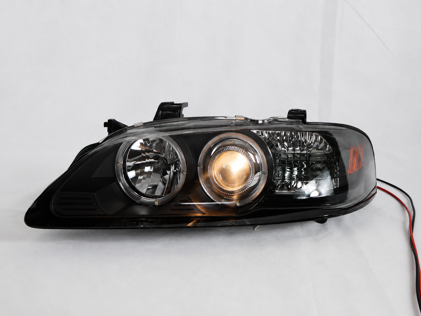 Faros Led Nissan Sentra 2000 Up B15 Ojo De Angel Par